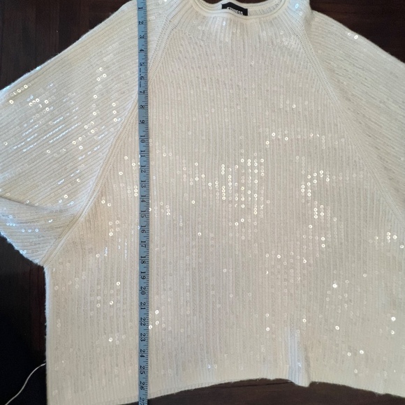 Express Women's Ivory Cream Sequined Batwing Sweater, Size XL - Picture 9 of 10